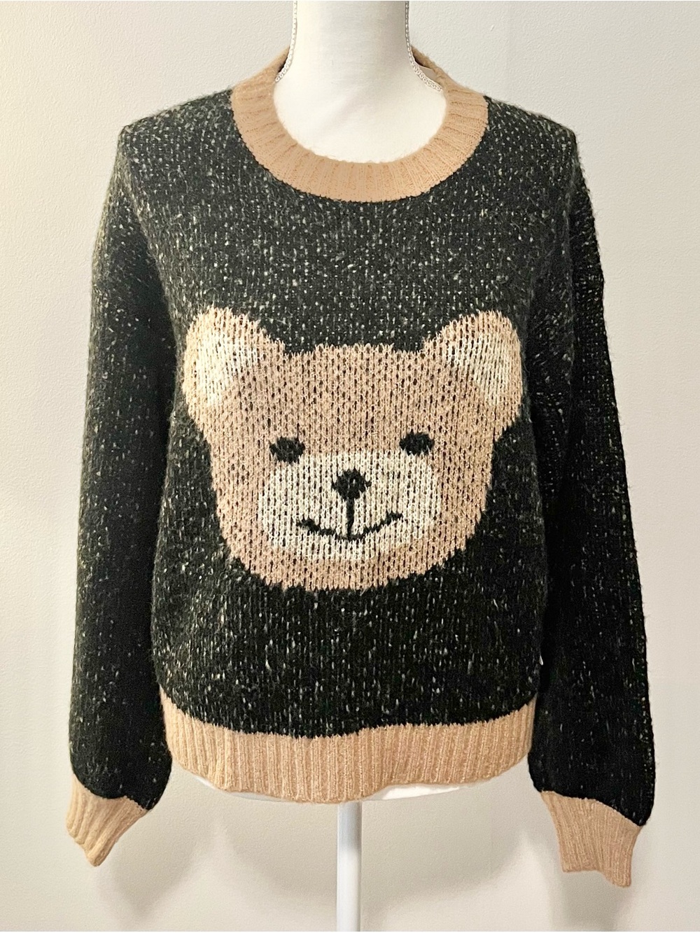 NWT Anthropologie Luna Ivy Retro Cozy Teddy Bear‎ Crop Sweater. Blk/Tan. Sz L